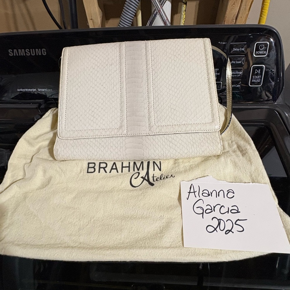 Brahmin White Crossbody Bag ATELIER 20/25 EMORY CHATHAM CLUTCH
